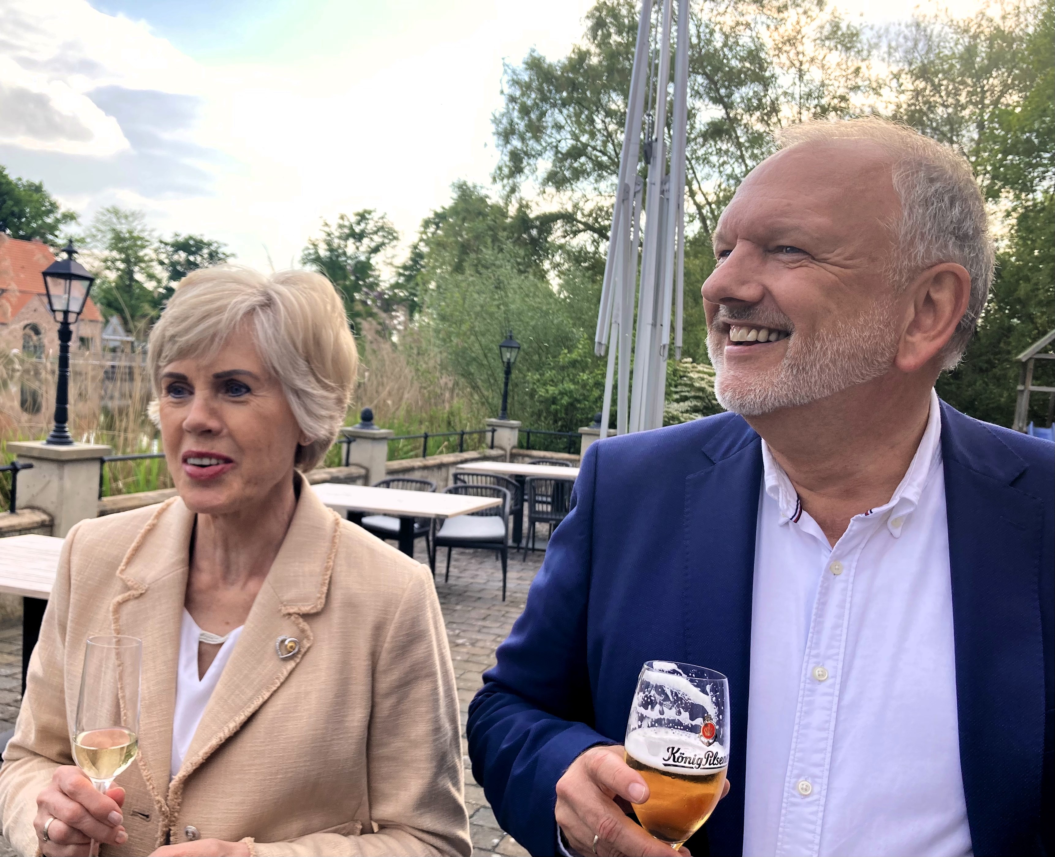 Unser Präsident Uli Sindern und seine Frau Liane im „Rincklake’s“ – einem exklusiven Restaurant am See.