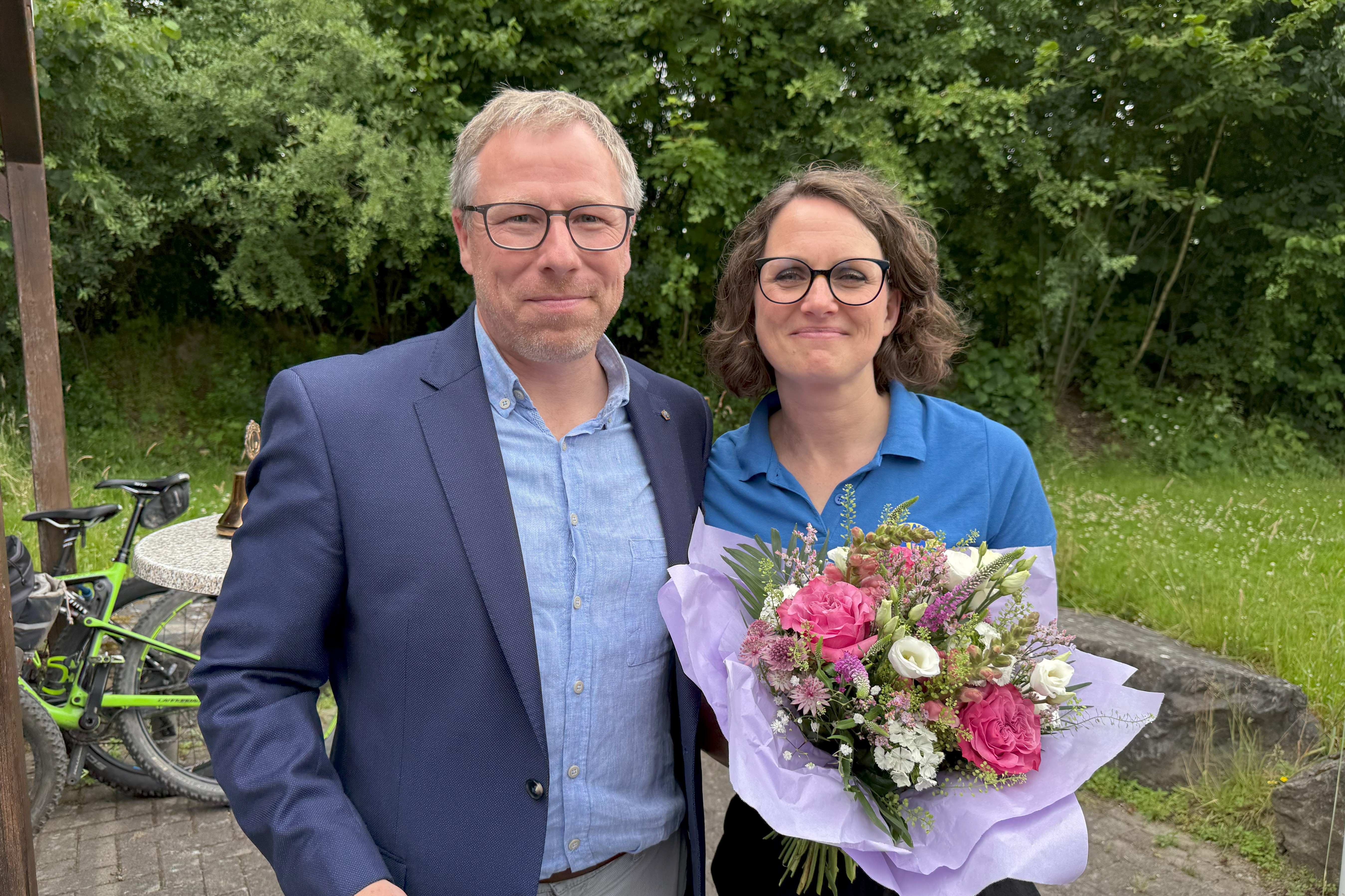 Herzlicher Dank an Sarah Sapp für ihre großartige Unterstützung im Hintergrund.