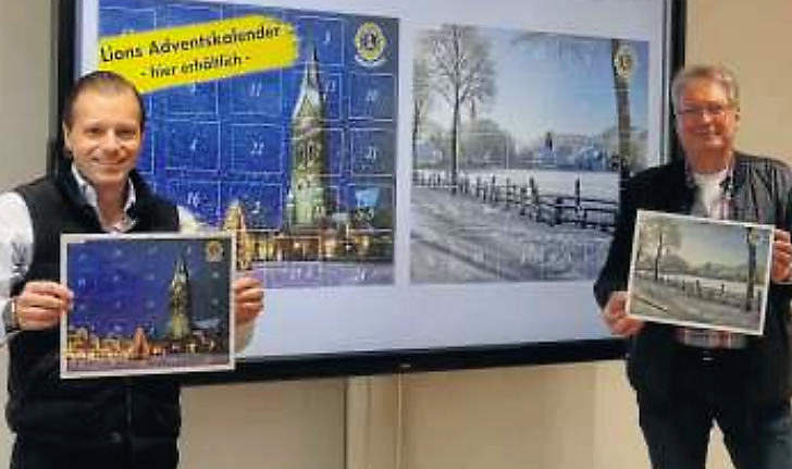 Michael Kossmann (LC Neheim-Hüsten, li.) und Karl-Heinz Müller (LC Arnsberg-Sundern) präsentieren die diesjährigen Kalender. FOTO: JULIA ZYWIETZ