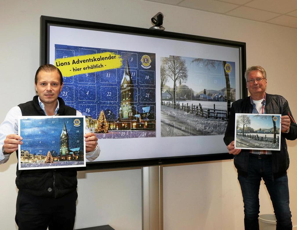 Michael Kossmann (links) vom Lionsclub Neheim-Hüsten und Karl-Heinz Müller vom Lionsclub Arnsberg-Sundern stellen die neuen Adventskalender vor.    Foto: Achim Benke