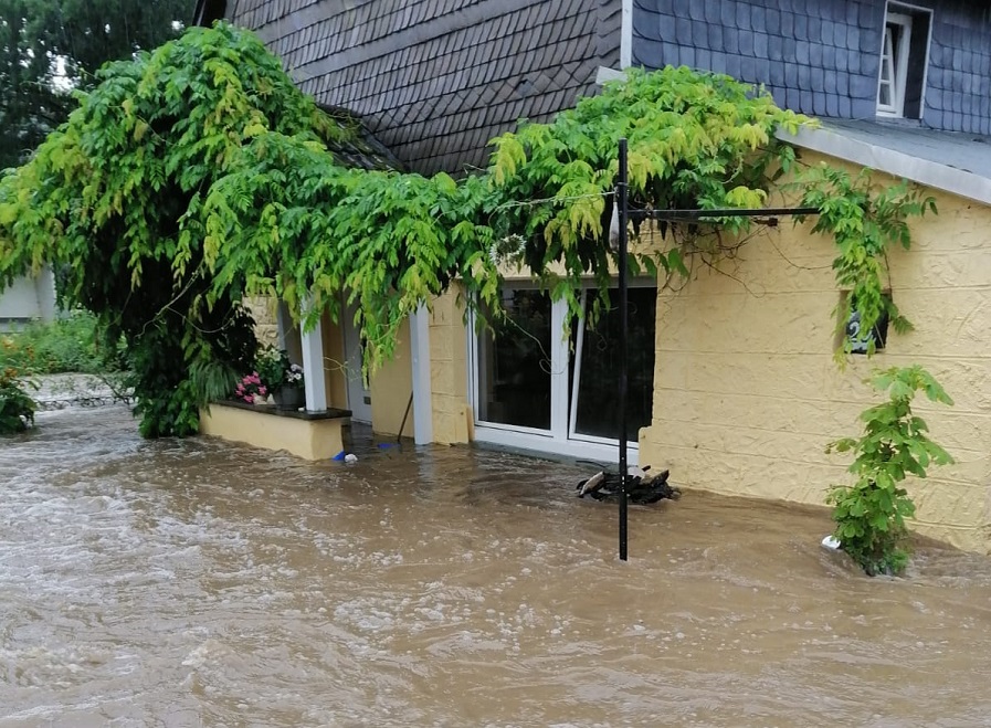 Die Flut hat das Haus in Sundern bis zur ersten Etage massiv geschädigt.